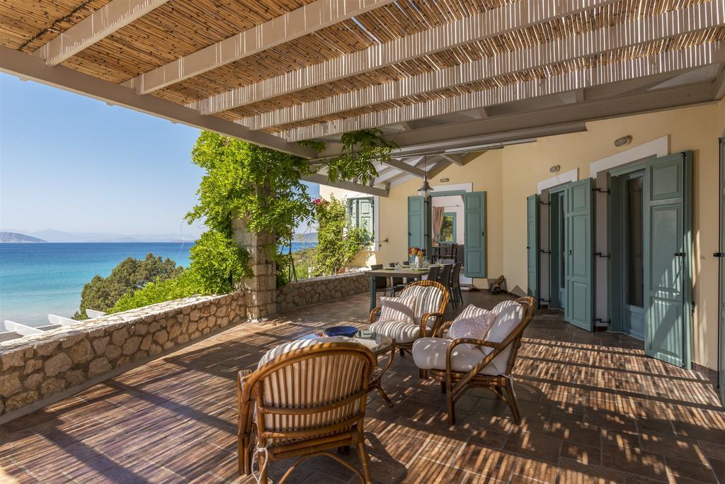 Electra Beachfront Villa Kranidi Eksteriør billede