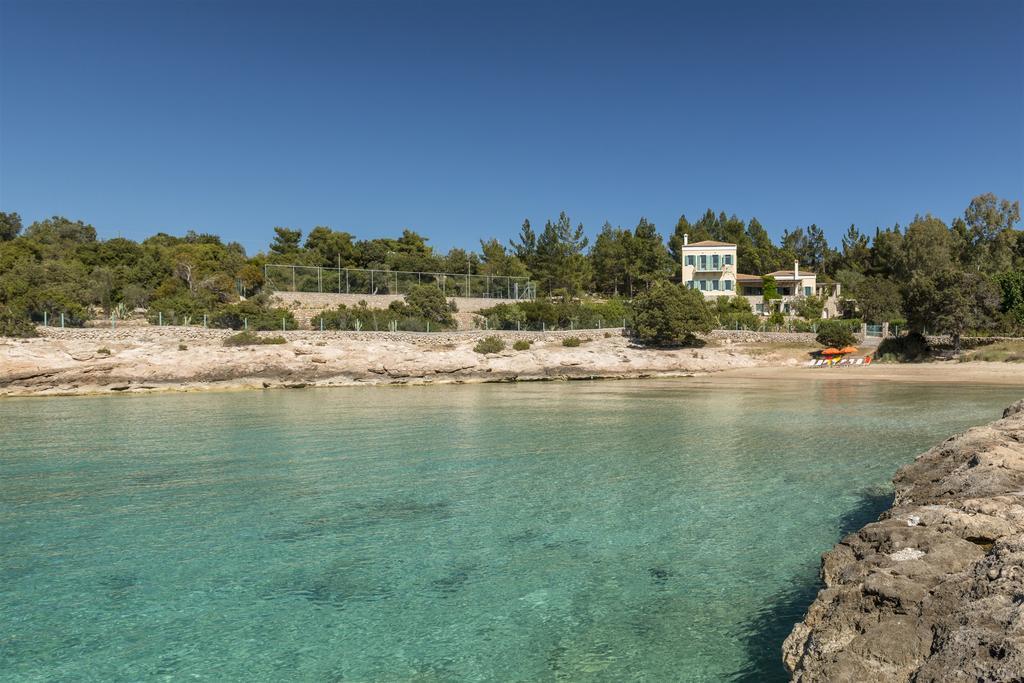 Electra Beachfront Villa Kranidi Eksteriør billede